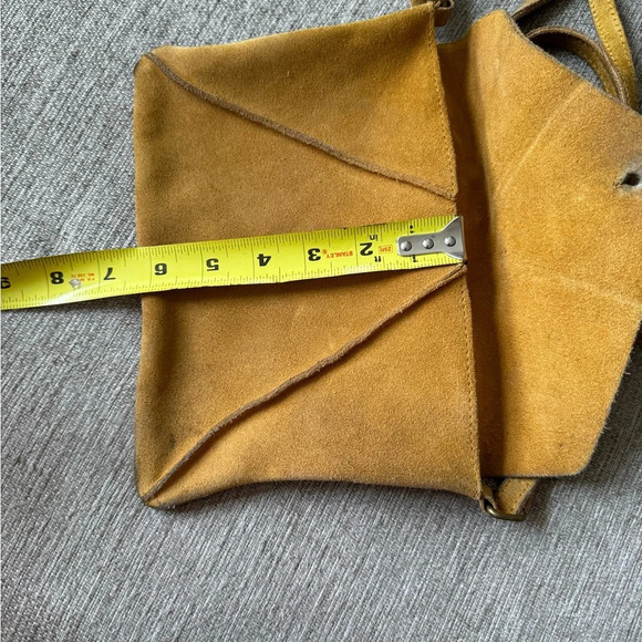 Free people genuine suede leather envelope style bag adjustable strap yellow - Picture 12 of 15